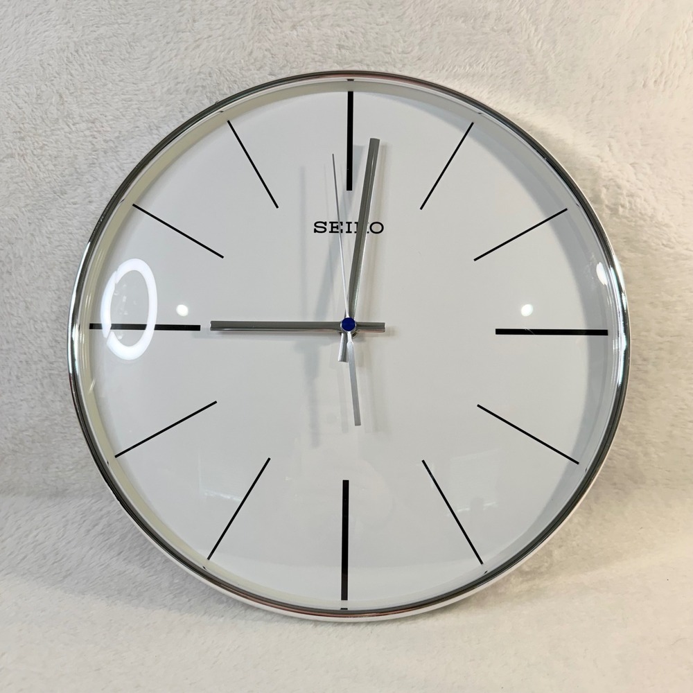 Seiko QXA634ALH Wall Clock Minimalist White Silver Tone Round Modern Quartz
